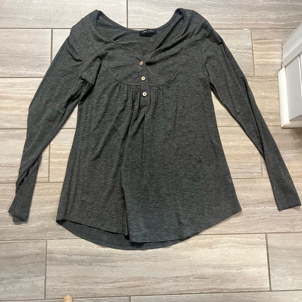 Long sleeve top